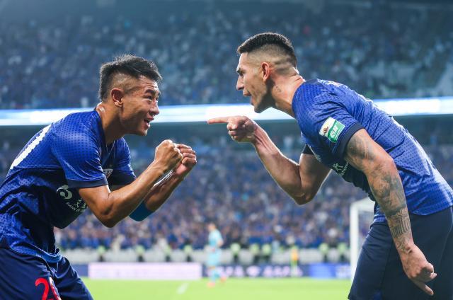 开云kaiyun首页-斯卢茨基如何妙手让申花逆转？中超争冠悬念再起