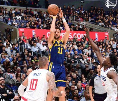 开云kaiyun官方网站-维金斯替补汤普森爆发 勇士迈出改变的第一步