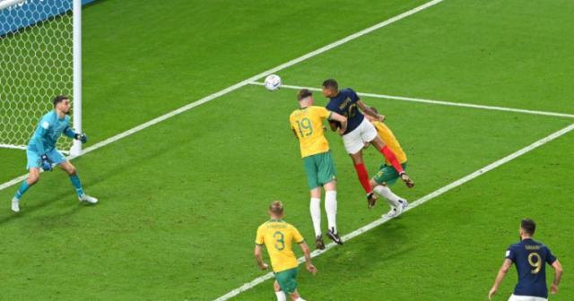 开云kaiyun平台-姆巴佩传射超越方丹纪录 降维打击玉成吉鲁梦幻夜