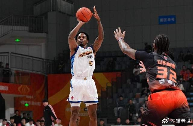 开云kaiyun网页版-都是全额保障！浙江广厦已经将四名外援合同正式转正，王博眼光毒辣|布朗|卡尔顿|塔克|上海|全额保障合同_新浪体育_新浪新闻