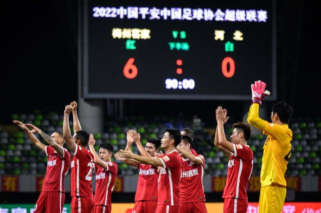 开云kaiyun平台-大胜对手庆贺中秋节 梅州客家扛起南粤足球大旗？