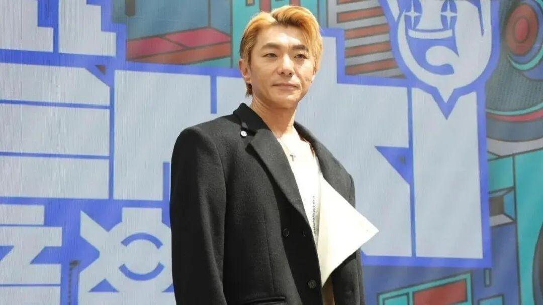 开云kaiyun平台-46岁香港知名歌手正式加盟英皇娱乐，结束近五年独立歌手生涯